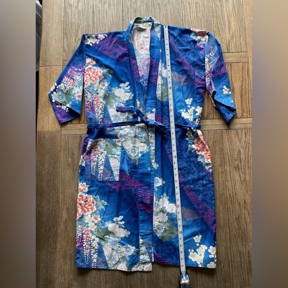 Vintage FP in Tokyo Bright Blue Floral Kimono Robe in Size Medium* - Picture 7 of 10